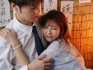 Mang crush say rượu về nhà để tâm sự
